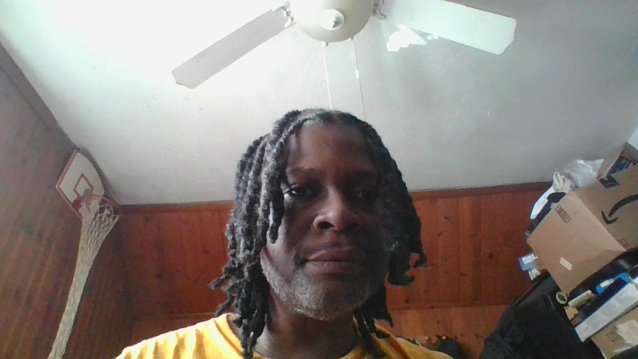 Avatar for Kutz_Da_DeeJay's bio onLumia stream link page